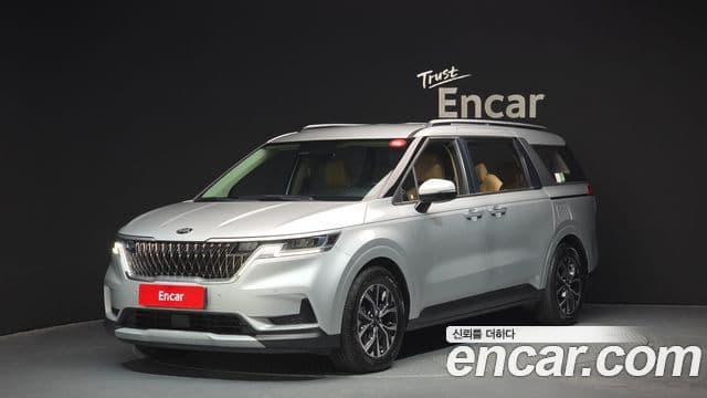 Kia Carnival 2021 — ფოტო 1/20