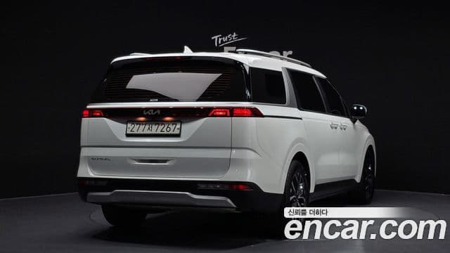 Kia Carnival 2021 — ფოტო 2/20