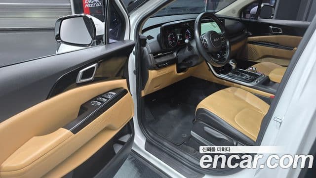 Kia Carnival 2021 — ფოტო 11/20