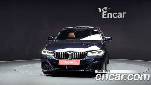 BMW 5 Series 2021 — Şəkil 8/20