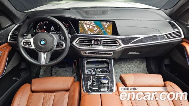 BMW X7 2022 — ფოტო 7/20