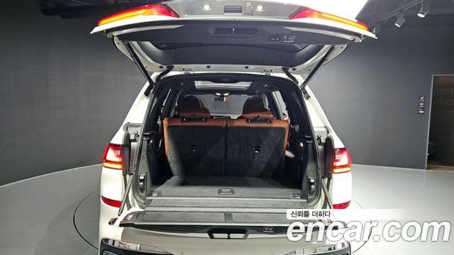 BMW X7 2022 — ფოტო 20/20