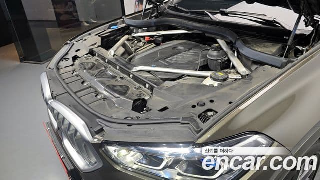 BMW X6 2022 — Photo 8/20