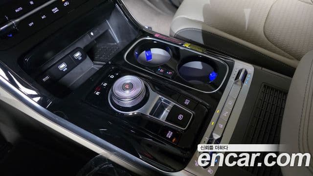 Kia Carnival 2022 — Şəkil 9/20