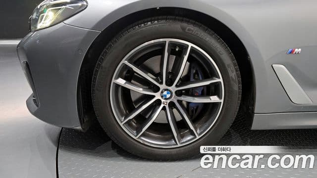 BMW 5 Series 2023 — ფოტო 4/20