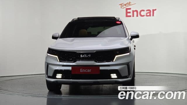 Kia Sorento 2022 — ფოტო 2/20