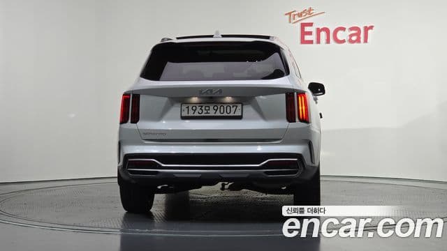 Kia Sorento 2022 — ფოტო 3/20