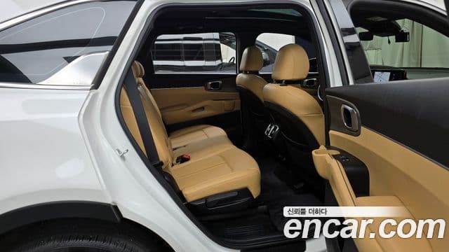 Kia Sorento 2022 — ფოტო 11/20