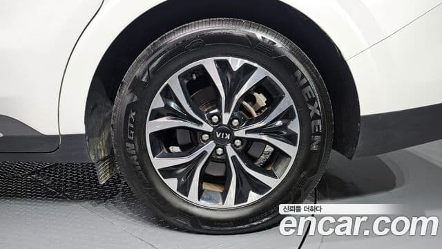 Kia Carnival 2020 — Şəkil 8/20