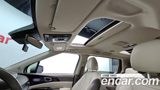Kia Carnival 2020 — Şəkil 12/20