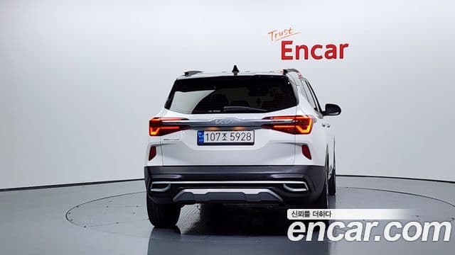 Kia Seltos 2022 — Şəkil 4/20