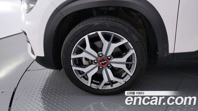 Kia Seltos 2022 — Şəkil 5/20