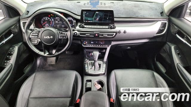 Kia Seltos 2022 — Şəkil 7/20