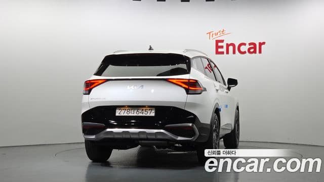 Kia Sportage 2022 — ფოტო 4/20