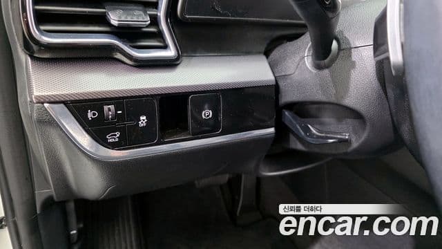 Kia Sportage 2022 — ფოტო 14/20