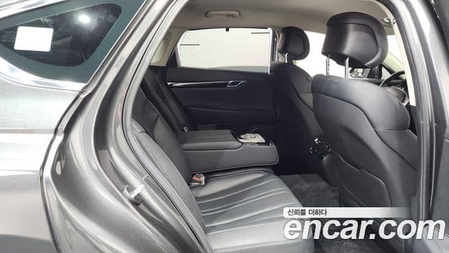 Genesis Electrified G80 2021 — Şəkil 12/20