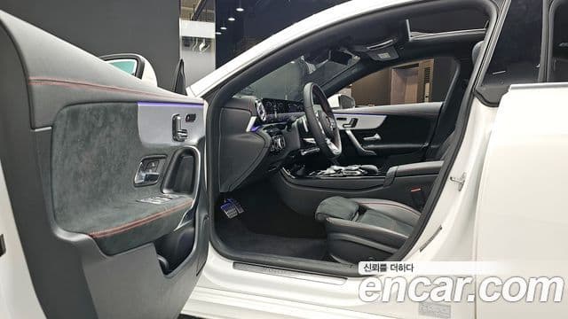 Mercedes-Benz CLA-Class 2022 — Şəkil 10/20