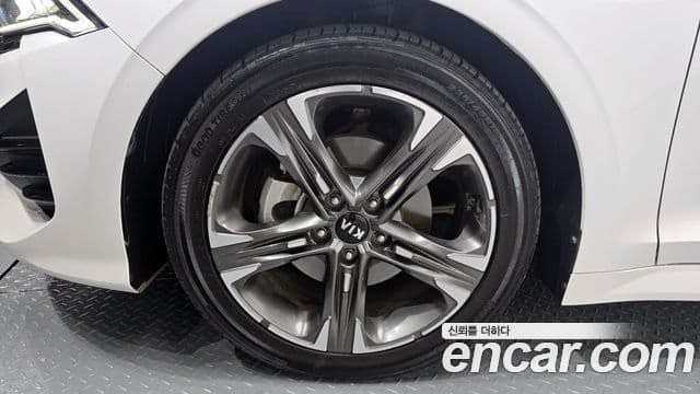 Kia K5 2020 — ფოტო 5/20