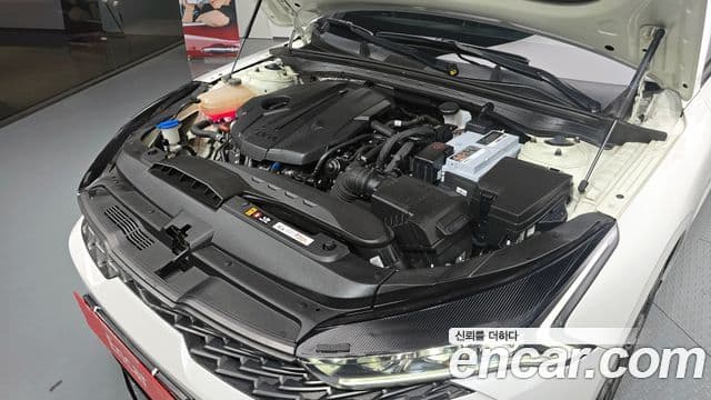 Kia K5 2020 — ფოტო 6/20