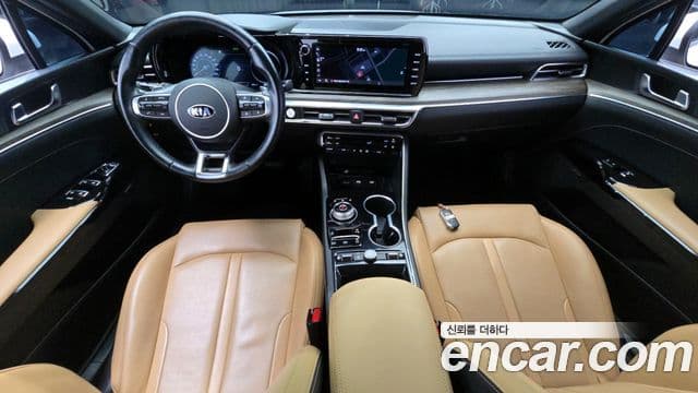 Kia K5 2020 — ფოტო 7/20