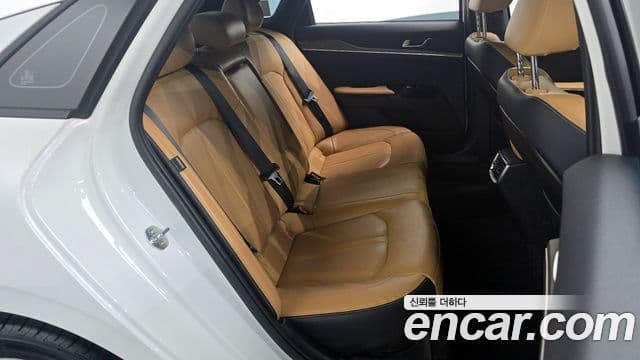 Kia K5 2020 — ფოტო 12/20