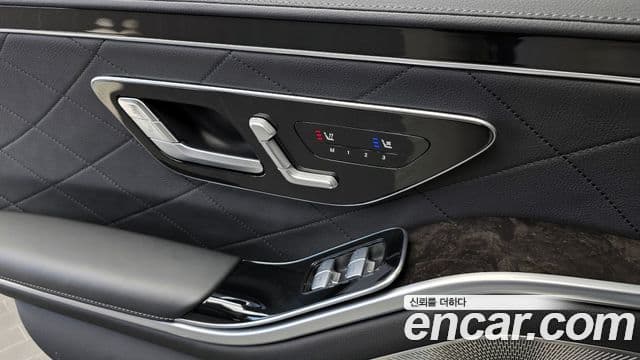 Mercedes-Benz S-Class 2021 — Фото 19/20