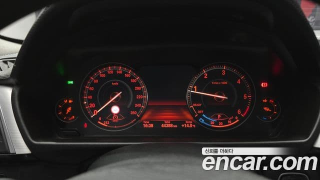 BMW 4 Series 2018 — Şəkil 8/20