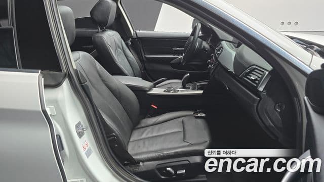 BMW 4 Series 2018 — Şəkil 10/20