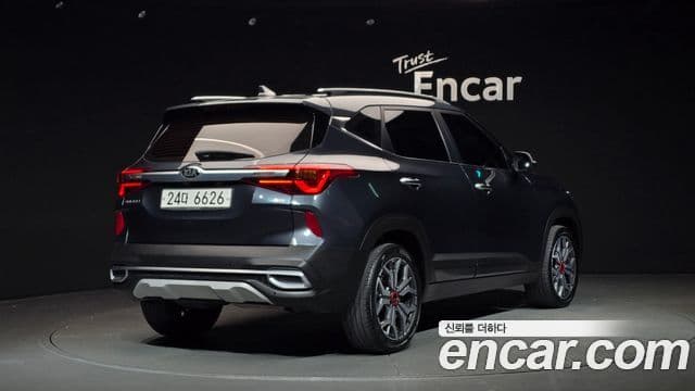 Kia Seltos 2019 — ფოტო 5/20
