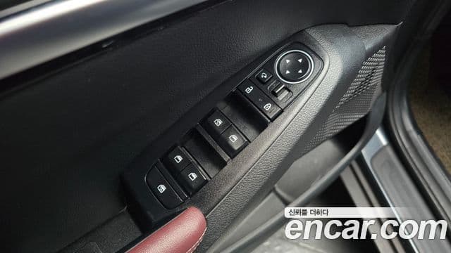 Kia Seltos 2019 — ფოტო 14/20