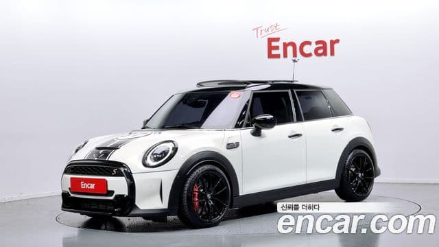 Mini Cooper S 2022 — ფოტო 10/20