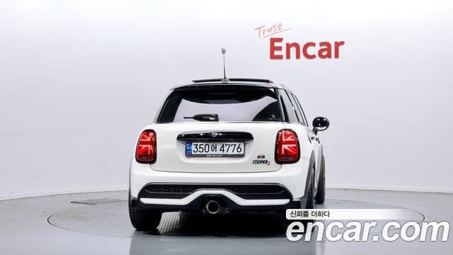 Mini Cooper S 2022 — ფოტო 3/20