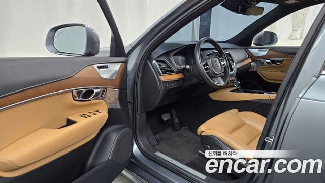 Volvo XC90 2018 — Photo 20/20