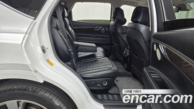 Genesis GV80 2021 — ფოტო 12/20