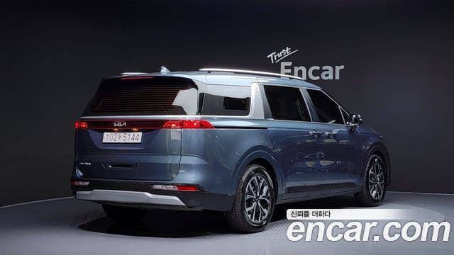 Kia Carnival 2021 — Photo 3/20