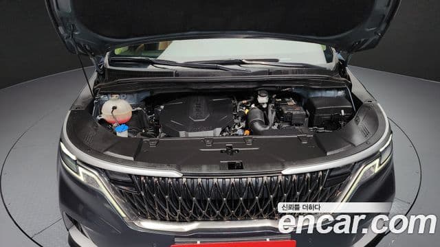 Kia Carnival 2021 — Photo 7/20