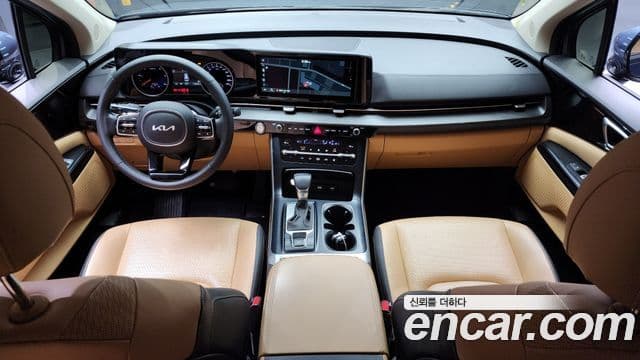 Kia Carnival 2021 — Photo 17/20