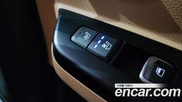 Kia Carnival 2021 — Photo 14/20