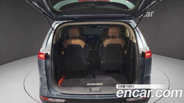 Kia Carnival 2021 — Photo 10/20