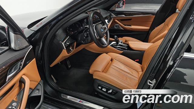 BMW 5 Series 2021 — Şəkil 11/20