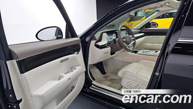 Genesis G90 2022 — Photo 16/20