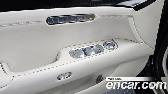 Genesis G90 2022 — Photo 2/20