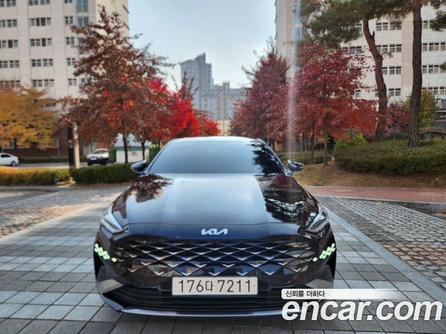 Kia K8 2023 — Photo 2/18