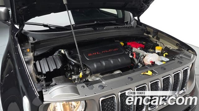 Jeep Renegade 2021 — Şəkil 19/20