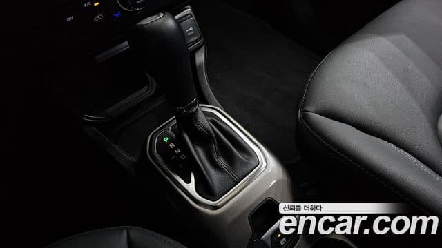 Jeep Renegade 2021 — Şəkil 14/20