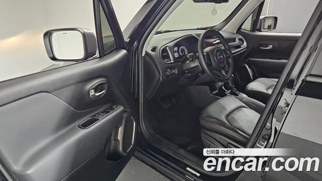 Jeep Renegade 2021 — Şəkil 20/20