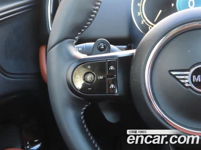 Mini Cooper S Countryman 2021 — ფოტო 13/20