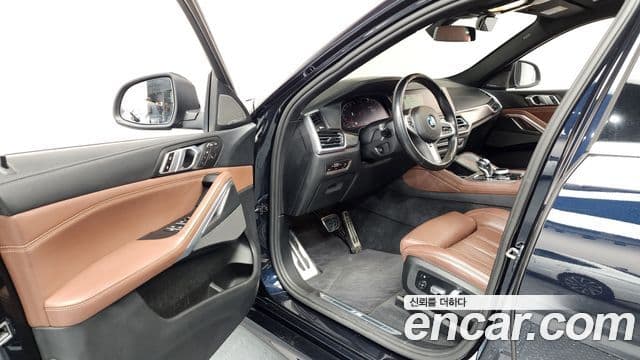 BMW X6 2022 — ფოტო 8/20