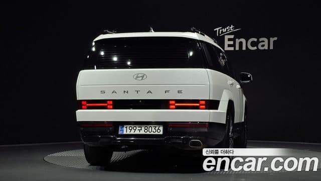 Hyundai Santa Fe 2023 — Photo 13/20