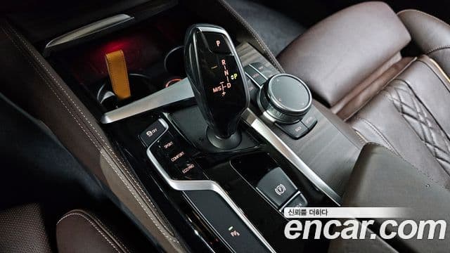 BMW 5 Series 2020 — ფოტო 9/20